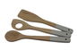 La spatule en bois de cuisine à la maison a placé remuer l'ensemble en bois d'ustensiles d'outils de vaisselle de cuisine